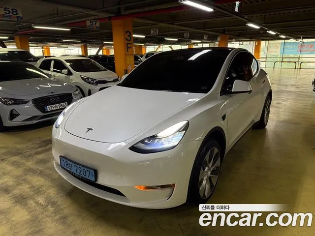 Tesla Y RWD