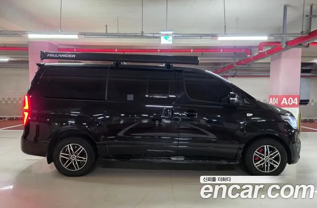 Hyundai The New Grand Starex