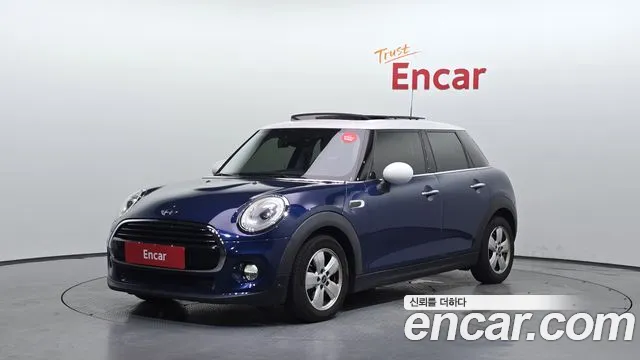 MINI Cooper D 5 Base 3