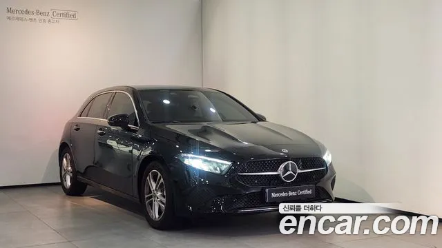 Mercedes-Benz A- W177 A220