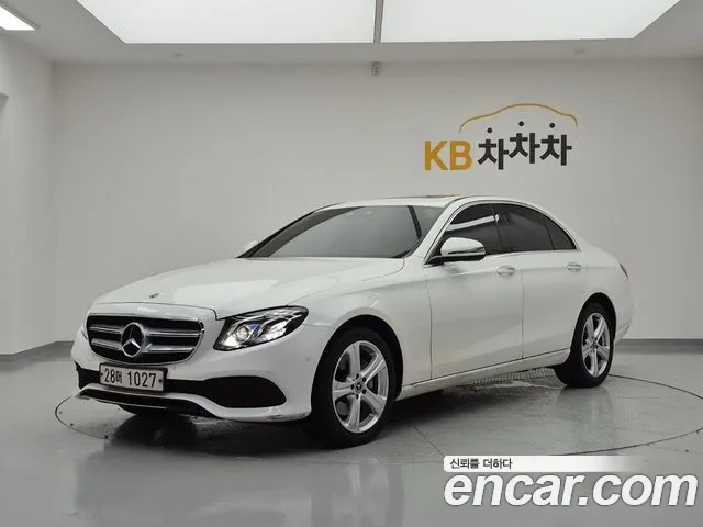 Mercedes-Benz E- W213 E220d 4MATIC