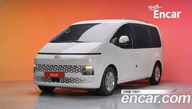 Hyundai Staria 4WD 11