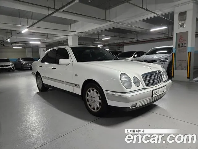 Mercedes-Benz E- W210 E280