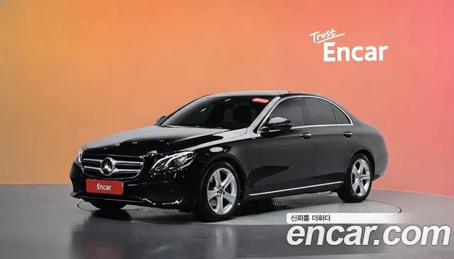 Mercedes-Benz E- W213 E200