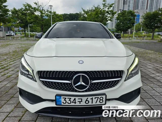 Mercedes-Benz CLA- C117 CLA250 4MATIC AMG Line