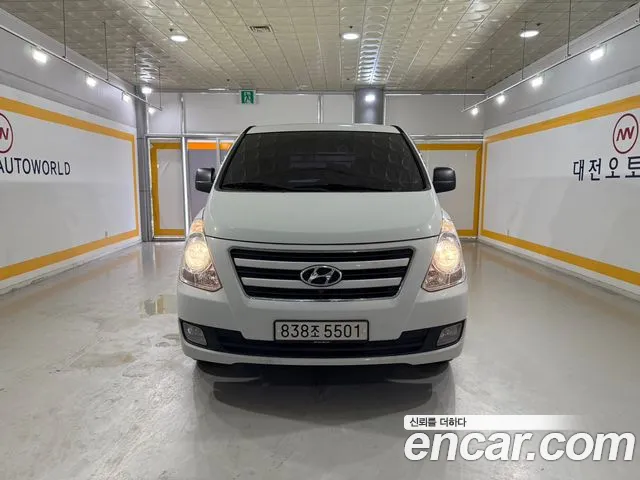 Hyundai Grand Starex 3
