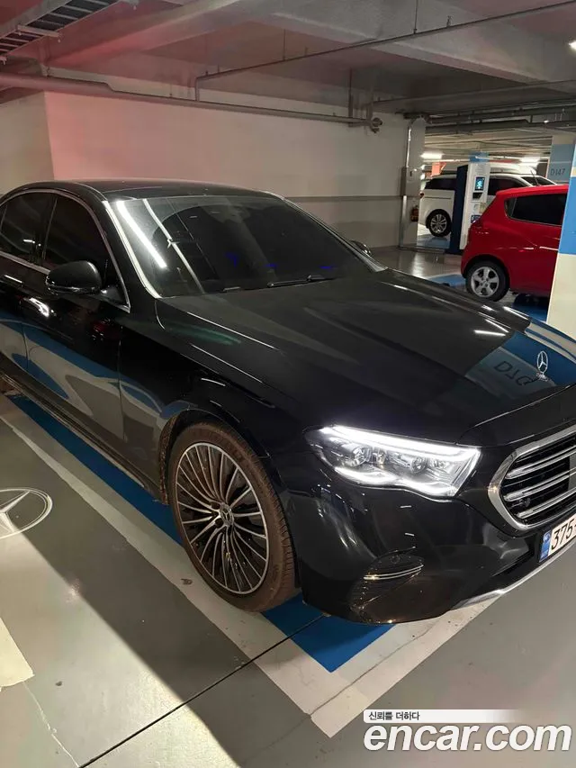 Mercedes-Benz E- W214 E450 4MATIC Exclusive
