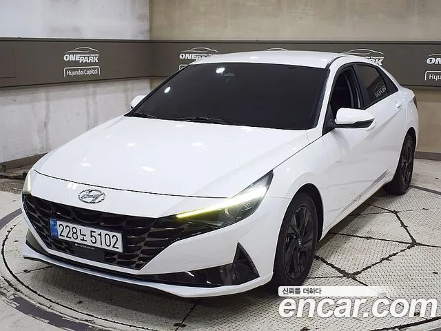 Hyundai Avante Hybrid (CN7)