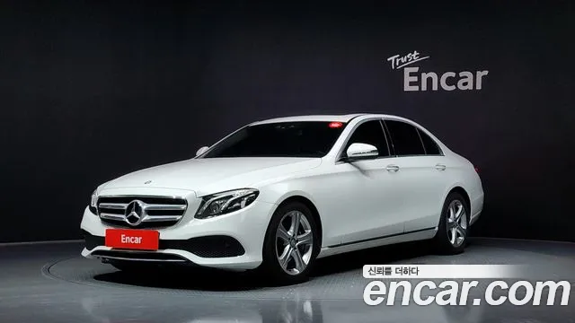 Mercedes-Benz E- W213 E220d 4MATIC