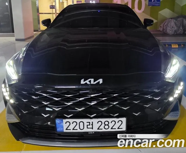Kia K8 Hybrid Signature