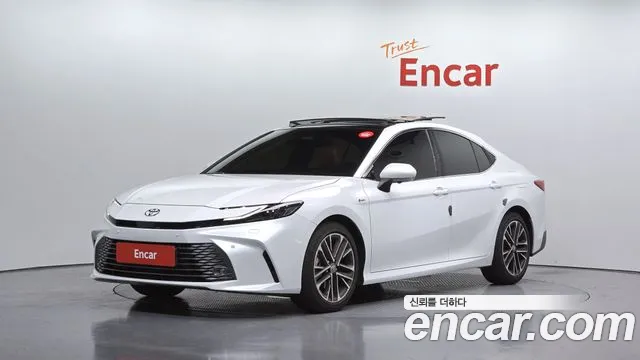 Toyota Camry (XV80) 2.5 XLE Premium Hybrid