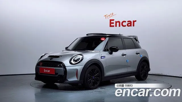 MINI Cooper S 5 3