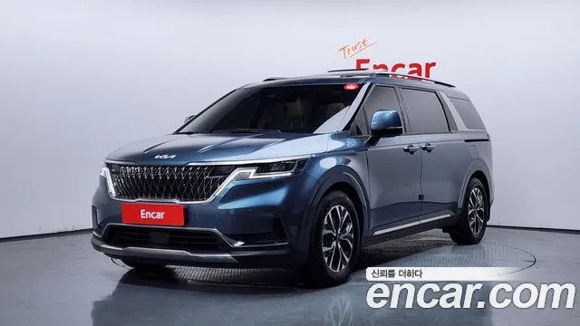 Kia Carnival 4 Gasoline 11 Signature