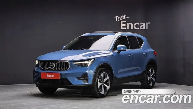 Volvo XC40 B4