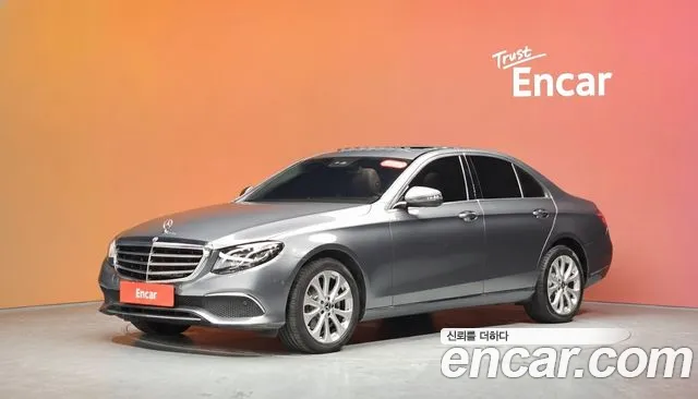 Mercedes-Benz E- W213 E220d Exclusive