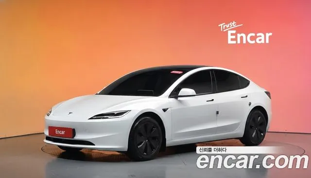 Tesla 3 RWD