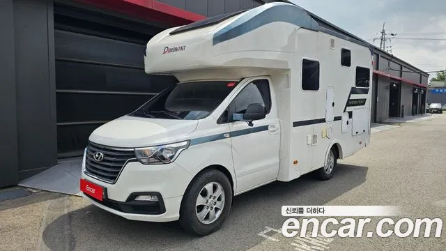 Hyundai The New Grand Starex