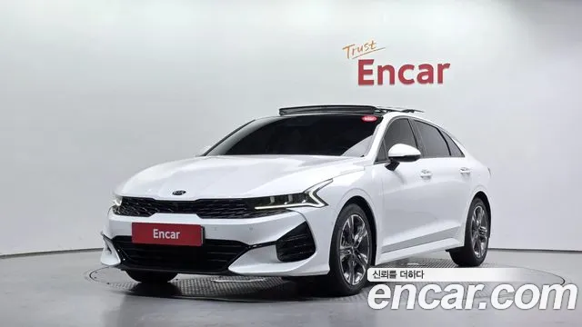 Kia K5 III 2.0 Signature