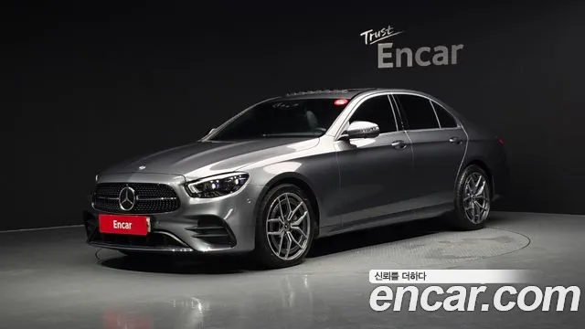 Mercedes-Benz E- W213 E220d 4MATIC AMG Line