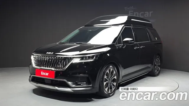 Kia Carnival 4 Gasoline 9