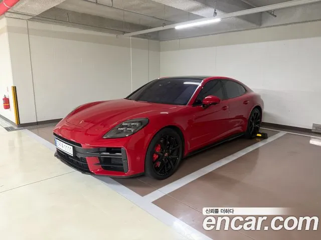 Porsche Panamera (976) 4.0 GTS