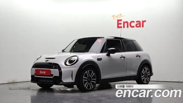 MINI Cooper S 5 3