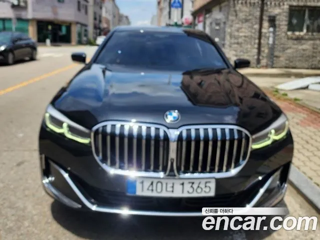 BMW 7 (G11) 745Le i