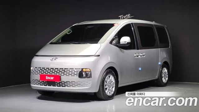 Hyundai Staria 11