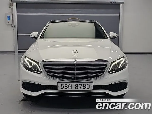 Mercedes-Benz E- W213 E300 4MATIC Exclusive