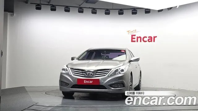 Hyundai Grandeur HG HG240