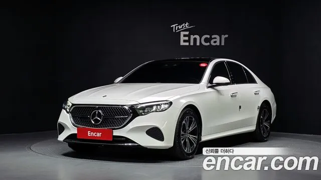 Mercedes-Benz E- W214 E200