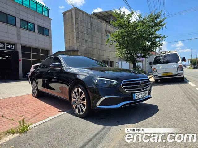 Mercedes-Benz E- W213 E350 4MATIC Exclusive