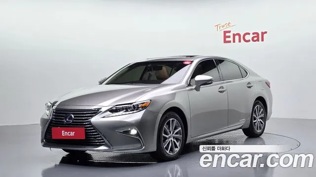 Lexus ES300h + XV60