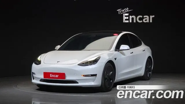 Tesla 3 AWD