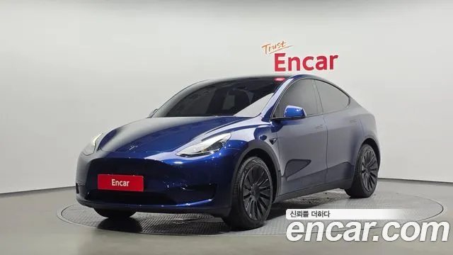 Tesla Y RWD
