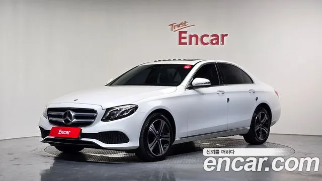 Mercedes-Benz E- W213 E220d 4MATIC