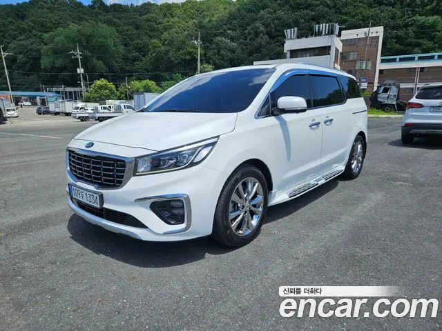 Kia The New Carnival 9 Noblesse