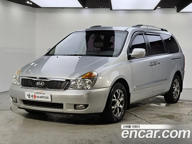 Kia Carnival R Carnival GLX