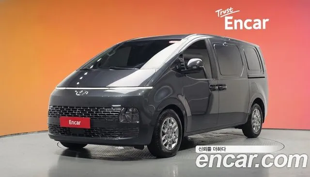 Hyundai Staria 3