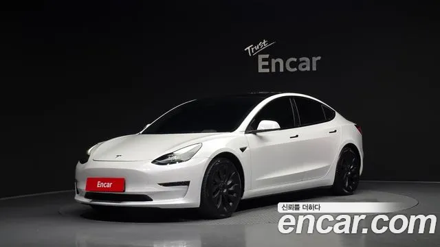 Tesla 3 AWD