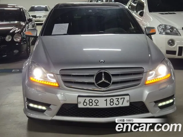 Mercedes-Benz C- W204 C200 CGI