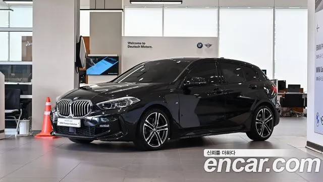 BMW 1 (F40) 120i M