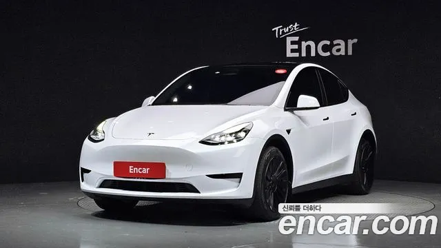 Tesla Y RWD