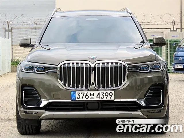 BMW X7 (G07) xDrive 40i 6