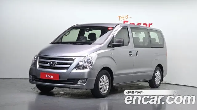 Hyundai The New Grand Starex 12
