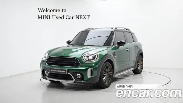 MINI Cooper Countryman 2