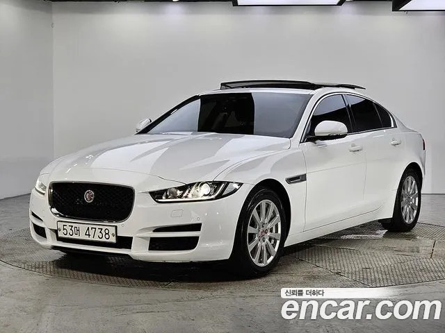 Jaguar XE 20t Prestige