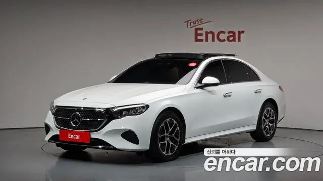 Mercedes-Benz E- W214 E200