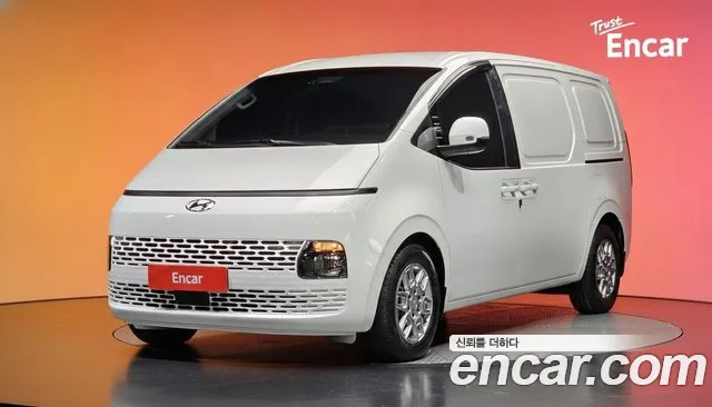 Hyundai Staria 3