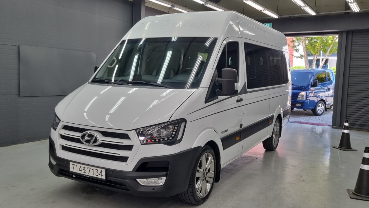 Hyundai 15